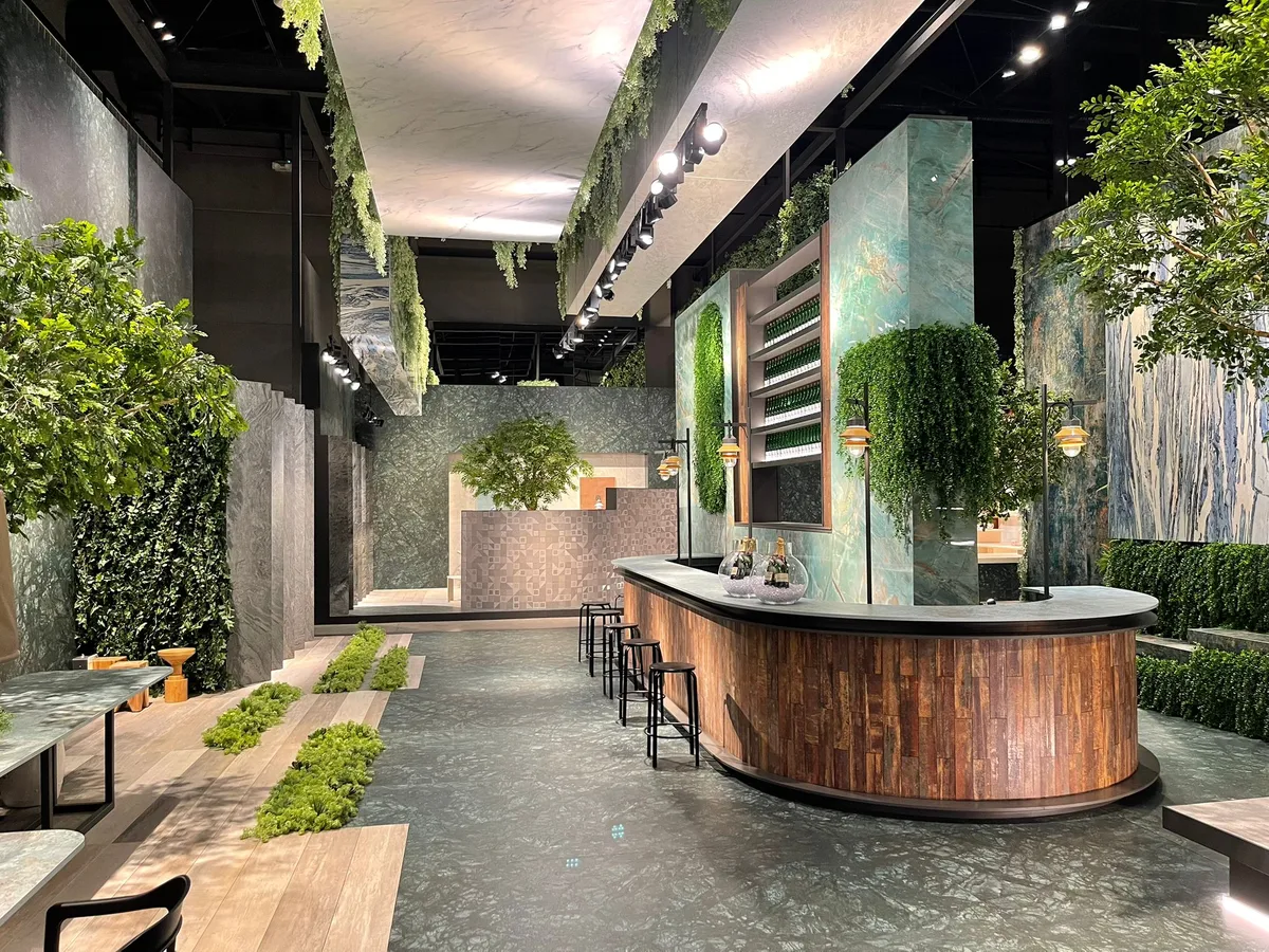 Stand para una empresa del sector cerámico diseñado y montado por Monki Soluciones
